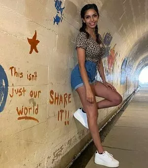 Tara Yazdi OnlyFans Leaked Free Thumbnail Picture - #KxGqBnM4kS