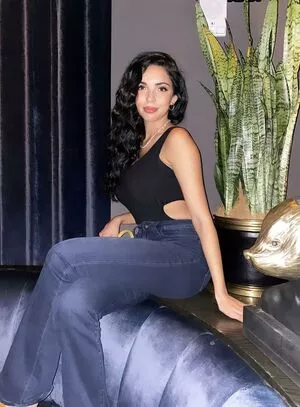 Tara Yazdi OnlyFans Leaked Free Thumbnail Picture - #Sp89um4Mds