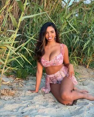 Tara Yazdi OnlyFans Leaked Free Thumbnail Picture - #kNH5ZdhZEA
