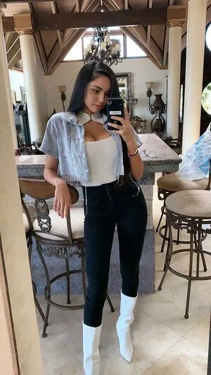 Tara Yazdi OnlyFans Leaked Free Thumbnail Picture - #mVM5S9Dtid
