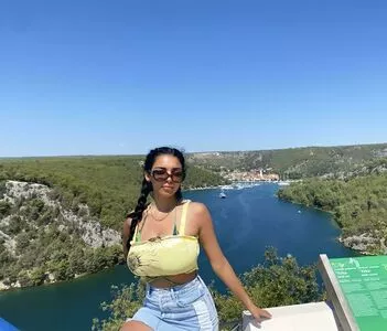 Tara Yazdi OnlyFans Leaked Free Thumbnail Picture - #ssGIae0nIA
