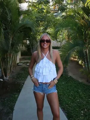 Taryn Dewese OnlyFans Leaked Free Thumbnail Picture - #8KpV27iVJZ