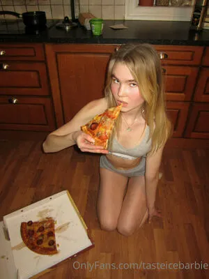 Tasteicebarbie OnlyFans Leaked Free Thumbnail Picture - #ytemmP5um0