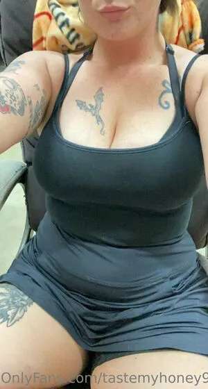 Tastemyhoney93 OnlyFans Leaked Free Thumbnail Picture - #fLGOJc0Ebk