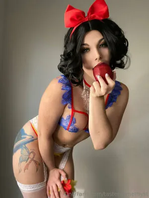 Tasteofamethyst OnlyFans Leaked Free Thumbnail Picture - #X3G4cWTS2o