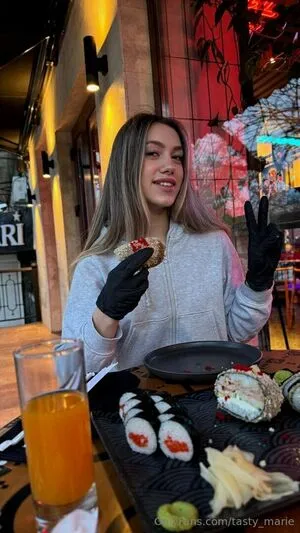 Tasty Marie OnlyFans Leaked Free Thumbnail Picture - #3yJIWuD8J2