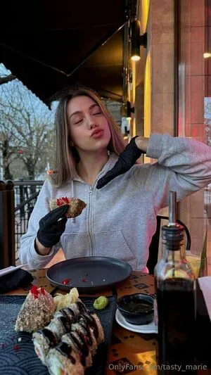 Tasty Marie OnlyFans Leaked Free Thumbnail Picture - #OldiJeOmnY
