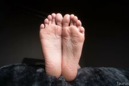 Tastytaurustoes OnlyFans Leaked Free Thumbnail Picture - #yGWIEps2Ed