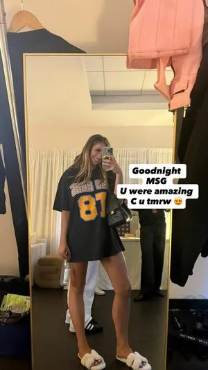 Tate McRae OnlyFans Leaked Free Thumbnail Picture - #4hJxcyFKd8