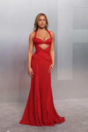 Tate McRae OnlyFans Leaked Free Thumbnail Picture - #7ultdesMPb