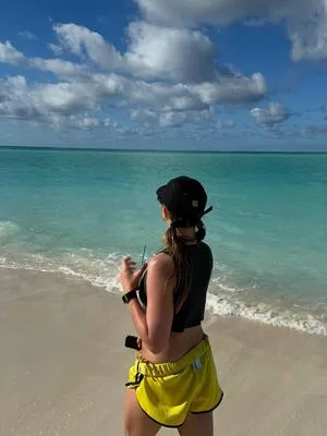 Tate McRae OnlyFans Leaked Free Thumbnail Picture - #8uMwDej7Ip