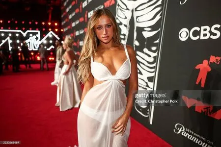 Tate McRae OnlyFans Leaked Free Thumbnail Picture - #qeaShgGiyN