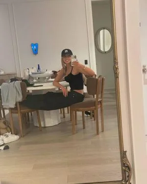 Tate McRae OnlyFans Leaked Free Thumbnail Picture - #zNvowDbD93