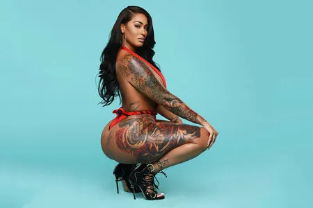 Tatted Up Holly OnlyFans Leaked Free Thumbnail Picture - #UVXg8HA9Oq