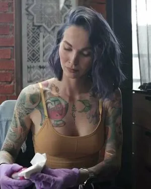 Tattoo Artists Thumbnail Picture