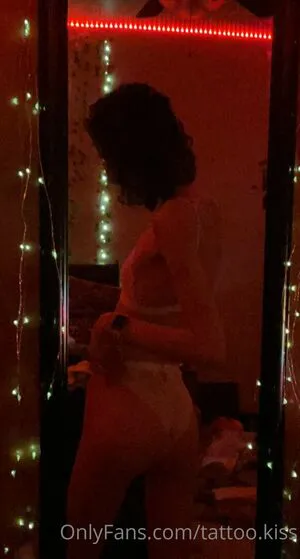 Tattoo Kiss OnlyFans Leaked Free Thumbnail Picture - #MUCeAAOBwK