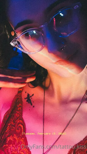 Tattoo Kiss OnlyFans Leaked Free Thumbnail Picture - #i8oMakEKvv