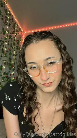 Tattoo Kiss OnlyFans Leaked Free Thumbnail Picture - #qc5L7tgtZy