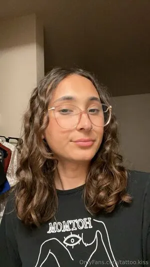 Tattoo Kiss OnlyFans Leaked Free Thumbnail Picture - #tOKkeW1YS8
