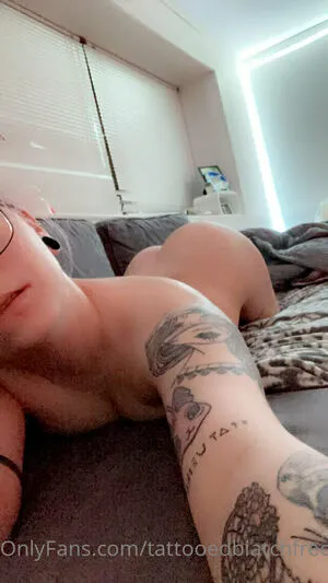 Tattooedbiatchfree OnlyFans Leaked Free Thumbnail Picture - #FDIOyFA3zM