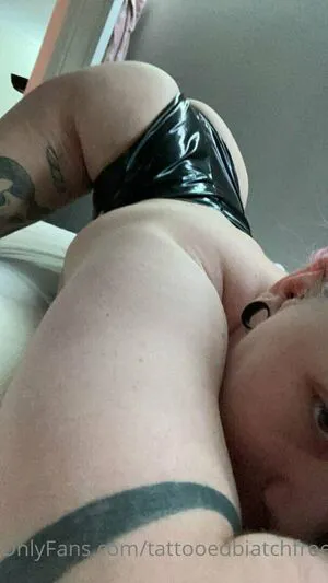 Tattooedbiatchfree OnlyFans Leaked Free Thumbnail Picture - #kgaaaXdsAS