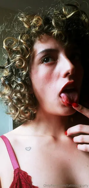 Tattooedcurly OnlyFans Leaked Free Thumbnail Picture - #8MtQuPxVv3