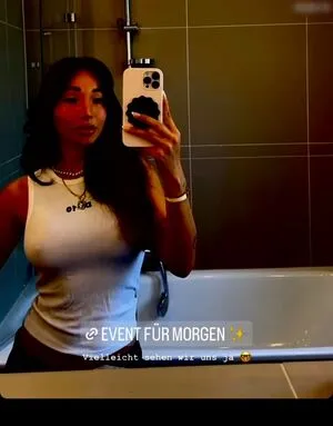 Tatum Sara OnlyFans Leaked Free Thumbnail Picture - #FanLbmbC80