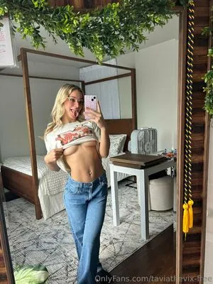 Taviathevix Free OnlyFans Leaked Free Thumbnail Picture - #8WZlydrwL0