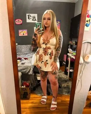 Tay Fanz OnlyFans Leaked Free Thumbnail Picture - #1apuUoaysS