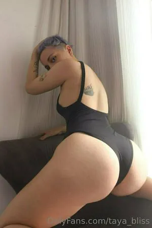 Taya Bliss OnlyFans Leaked Free Thumbnail Picture - #5rYyM6X4Uj