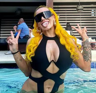 Taya Valkyrie OnlyFans Leaked Free Thumbnail Picture - #DrMvvy7SYD