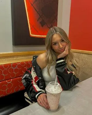 Taylor Carrow OnlyFans Leaked Free Thumbnail Picture - #PD0PiC0y2a