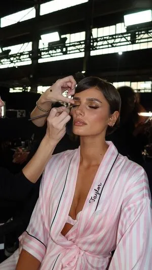 Taylor Marie Hill OnlyFans Leaked Free Thumbnail Picture - #MFyiSznnCo
