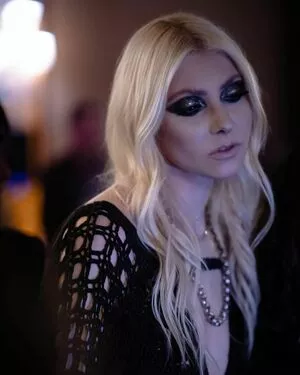Taylor Momsen OnlyFans Leaked Free Thumbnail Picture - #1GtRQsEb2V