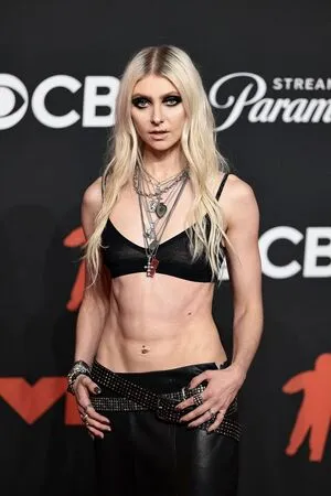 Taylor Momsen OnlyFans Leaked Free Thumbnail Picture - #1IdgUKPYIT
