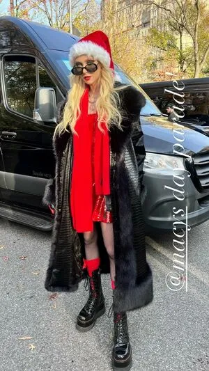Taylor Momsen OnlyFans Leaked Free Thumbnail Picture - #3m32VCBXSt