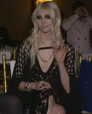 Taylor Momsen OnlyFans Leaked Free Thumbnail Picture - #8eyS9FNgtu