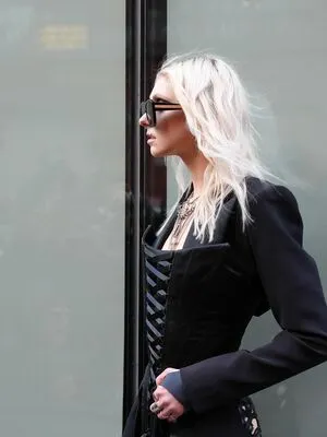 Taylor Momsen OnlyFans Leaked Free Thumbnail Picture - #9Yk2M8GXtC