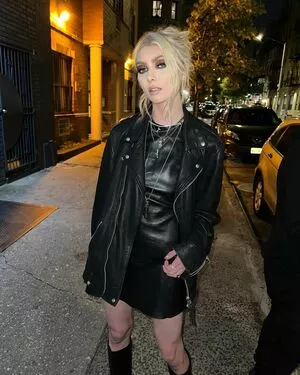 Taylor Momsen OnlyFans Leaked Free Thumbnail Picture - #9aNu2YOZdY