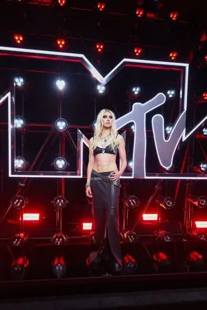 Taylor Momsen OnlyFans Leaked Free Thumbnail Picture - #CLGccDkybd