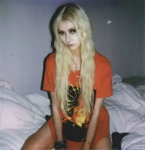 Taylor Momsen OnlyFans Leaked Free Thumbnail Picture - #F2fMX6i2F8