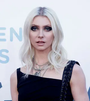 Taylor Momsen OnlyFans Leaked Free Thumbnail Picture - #FOfkACpJcx