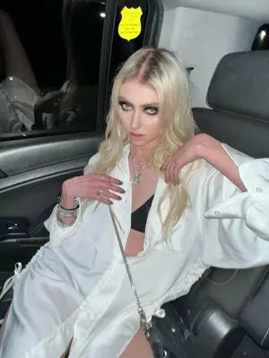 Taylor Momsen OnlyFans Leaked Free Thumbnail Picture - #GMXChQHIAR