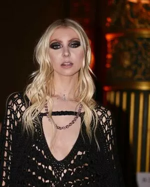 Taylor Momsen OnlyFans Leaked Free Thumbnail Picture - #Gyxs5ypcm6