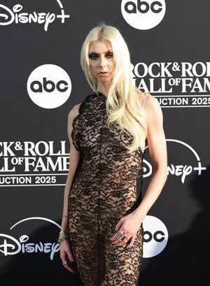 Taylor Momsen OnlyFans Leaked Free Thumbnail Picture - #HiXvOkjpni