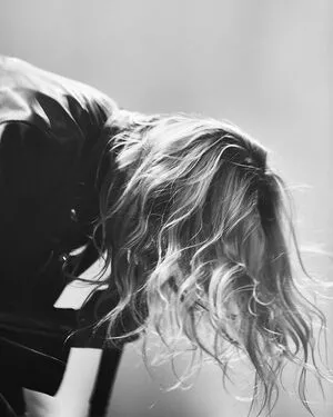 Taylor Momsen OnlyFans Leaked Free Thumbnail Picture - #I5OcdB3Wnd