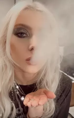 Taylor Momsen OnlyFans Leaked Free Thumbnail Picture - #MLXj4sMF2R