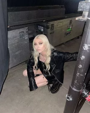 Taylor Momsen OnlyFans Leaked Free Thumbnail Picture - #OGiqLOB7aW