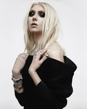 Taylor Momsen OnlyFans Leaked Free Thumbnail Picture - #PWZyWfQ8xJ