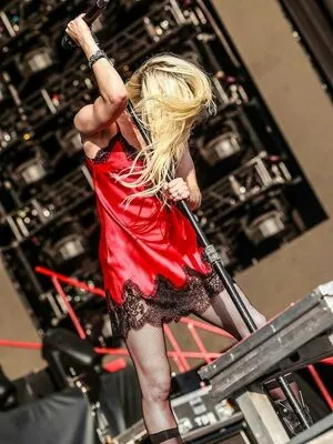 Taylor Momsen OnlyFans Leaked Free Thumbnail Picture - #URMUkBLybe